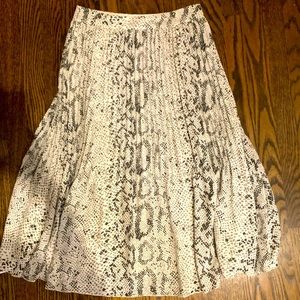 J. Crew | leopard print pleated skirt EUC! Size 4